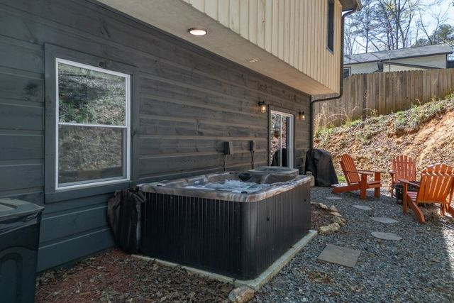 164 Echo Lane, Ellijay, GA 30540