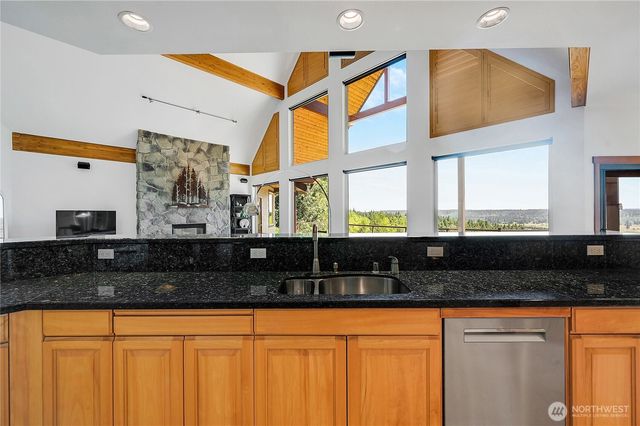 474 Blue Mountain Road, Chimacum, WA 98325