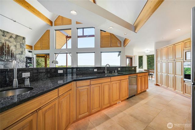 474 Blue Mountain Road, Chimacum, WA 98325