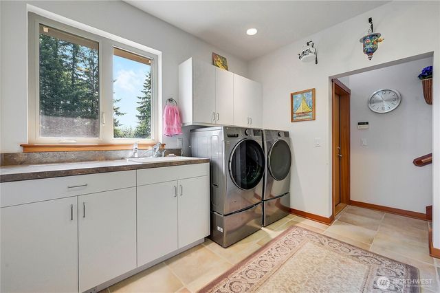 474 Blue Mountain Road, Chimacum, WA 98325