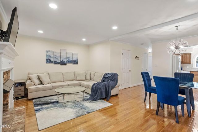 6707 Queen Annes Drive, Raleigh, NC 27613