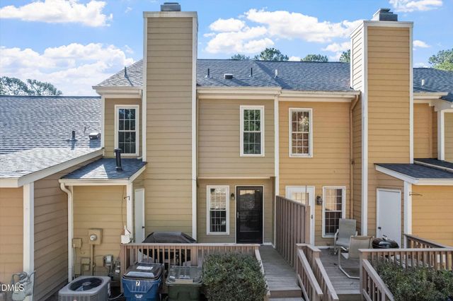 6707 Queen Annes Drive, Raleigh, NC 27613