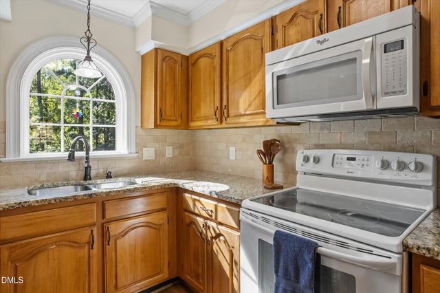 6707 Queen Annes Drive, Raleigh, NC 27613