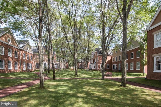 42 GOVERNORS LN, Princeton, NJ 08540