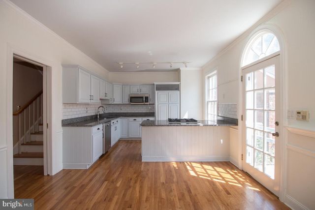 42 GOVERNORS LN, Princeton, NJ 08540
