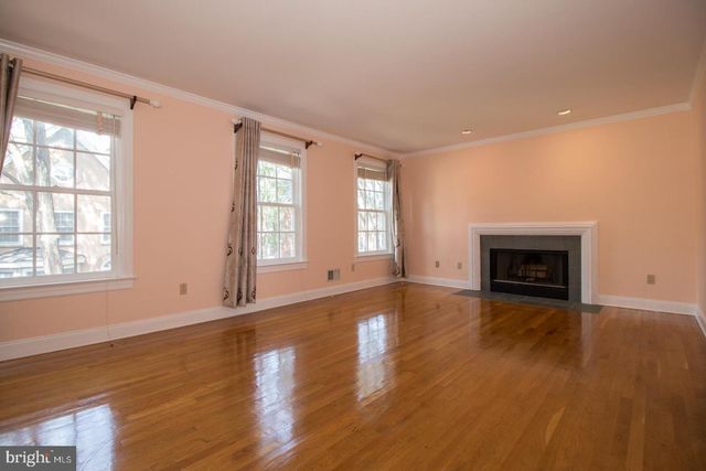 42 GOVERNORS LN, Princeton, NJ 08540