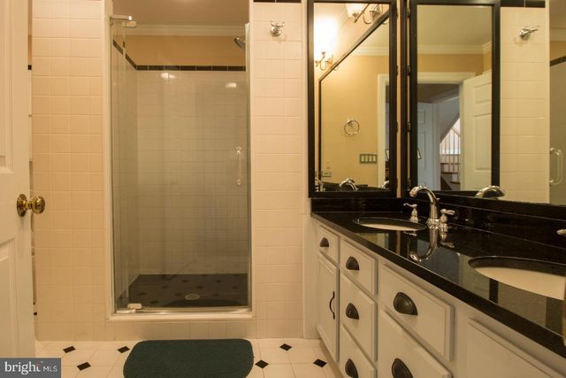42 GOVERNORS LN, Princeton, NJ 08540