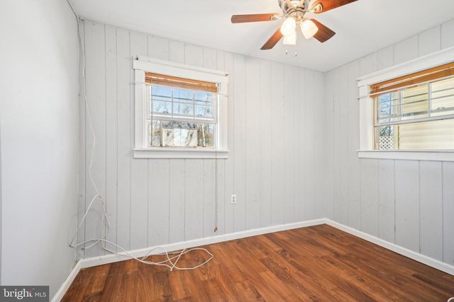 313 MAPLE RD, Mount Laurel, NJ 08054