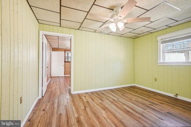 313 MAPLE RD, Mount Laurel, NJ 08054