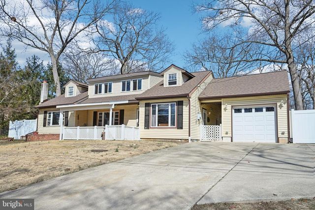313 MAPLE RD, Mount Laurel, NJ 08054