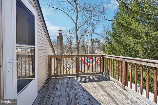 313 MAPLE RD, Mount Laurel, NJ 08054
