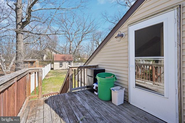313 MAPLE RD, Mount Laurel, NJ 08054
