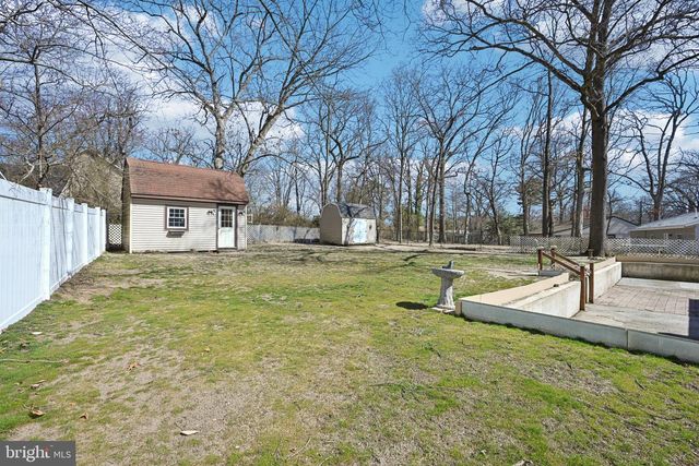 313 MAPLE RD, Mount Laurel, NJ 08054