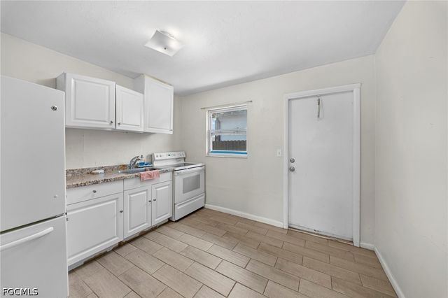 322 louise AVE A, Fort Myers, FL 33916