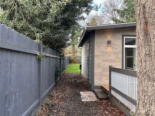 15201 13th Avenue S, Spanaway, WA 98387