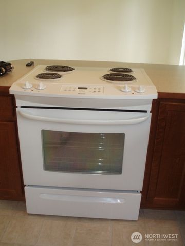 7223 Vandermark Road E, Bonney Lake, WA 98391