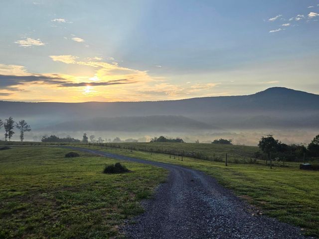 1108 Neergaard Lane, Dunlap, TN 37327