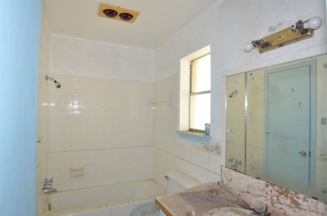1705 W Shields Drive, Sherman, TX 75092