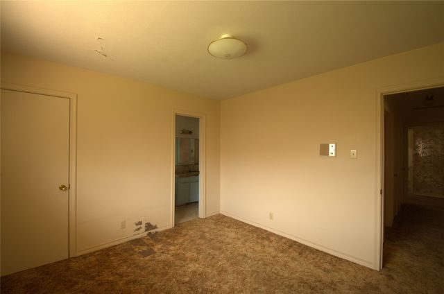 1705 W Shields Drive, Sherman, TX 75092