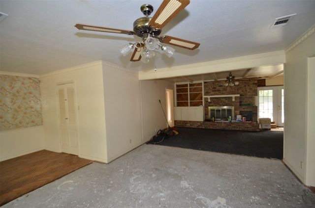 1705 W Shields Drive, Sherman, TX 75092