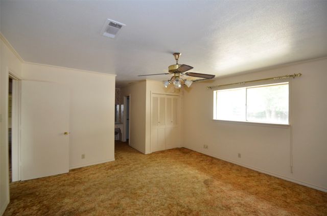 1705 W Shields Drive, Sherman, TX 75092