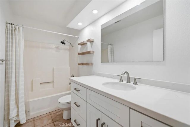 8 Meadowood, Aliso Viejo, CA 92656