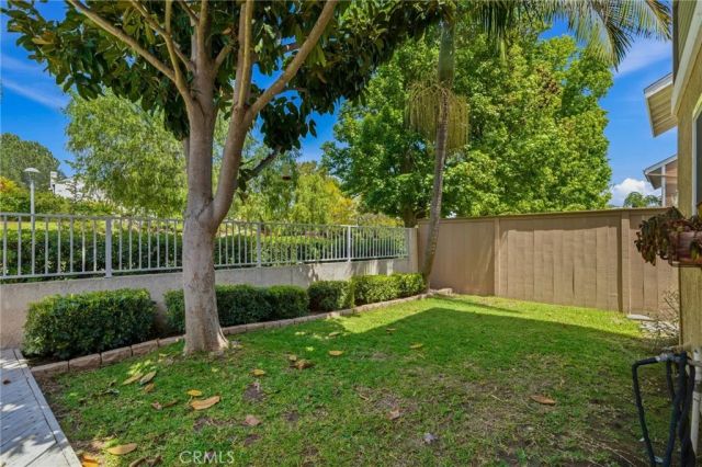 8 Meadowood, Aliso Viejo, CA 92656