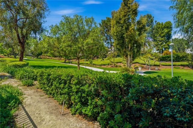 8 Meadowood, Aliso Viejo, CA 92656