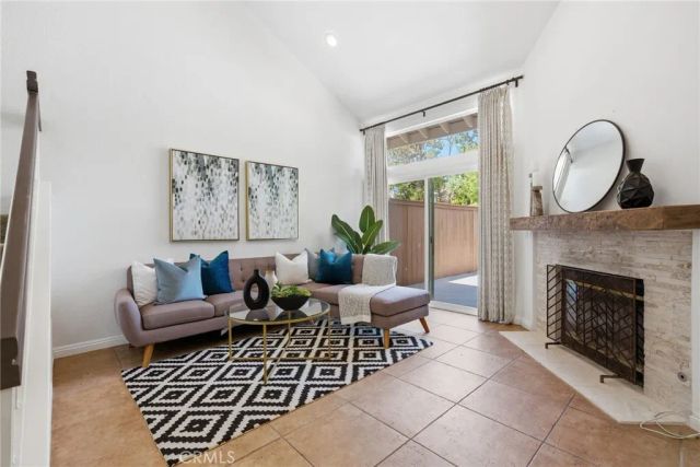 8 Meadowood, Aliso Viejo, CA 92656