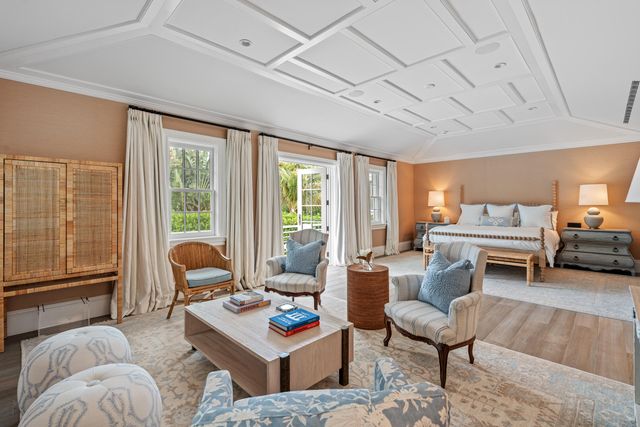 449 Australian Avenue, Palm Beach, FL 33480