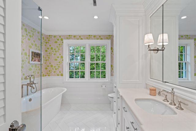 449 Australian Avenue, Palm Beach, FL 33480