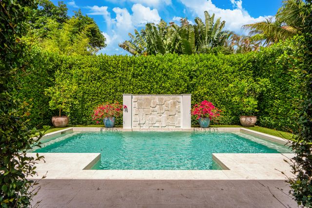 449 Australian Avenue, Palm Beach, FL 33480