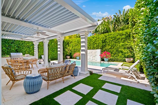 449 Australian Avenue, Palm Beach, FL 33480