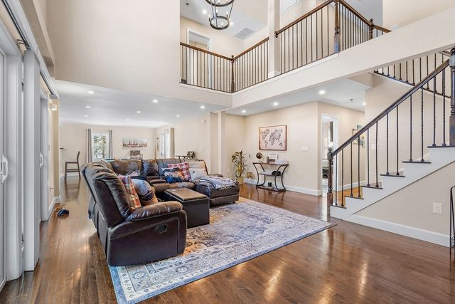 463 Pleasant St, East Bridgewater, MA 02333