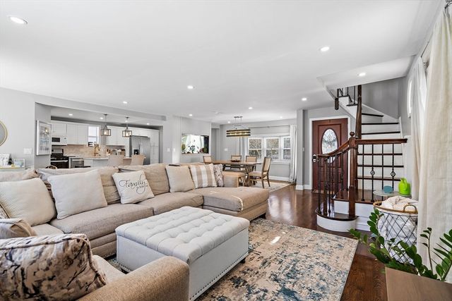 463 Pleasant St, East Bridgewater, MA 02333