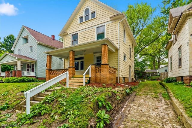 1387 S Seneca Avenue, Alliance, OH 44601