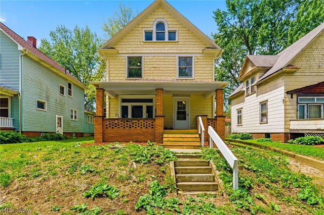 1387 S Seneca Avenue, Alliance, OH 44601