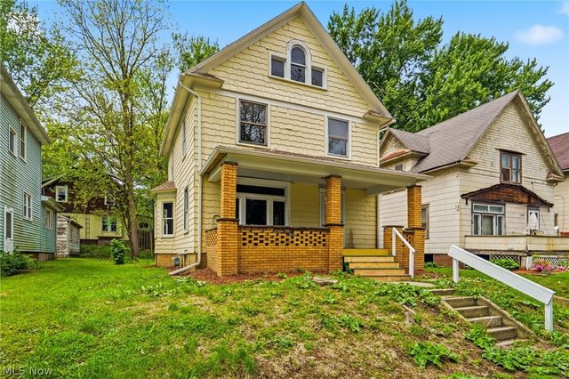 1387 S Seneca Avenue, Alliance, OH 44601