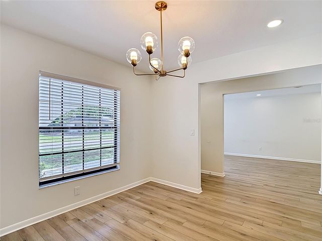 4321 FOXGLEN LANE, Tampa, FL 33624