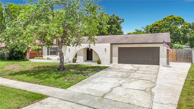 4321 FOXGLEN LANE, Tampa, FL 33624