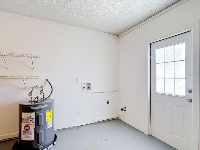 4321 FOXGLEN LANE, Tampa, FL 33624