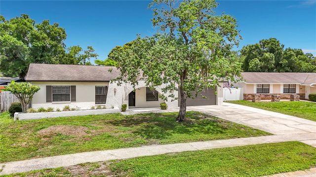 4321 FOXGLEN LANE, Tampa, FL 33624