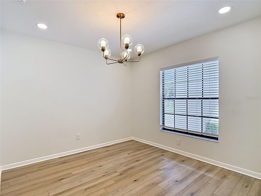 Image 18 of property listing at 4321 FOXGLEN LANE, Tampa, FL 33624
