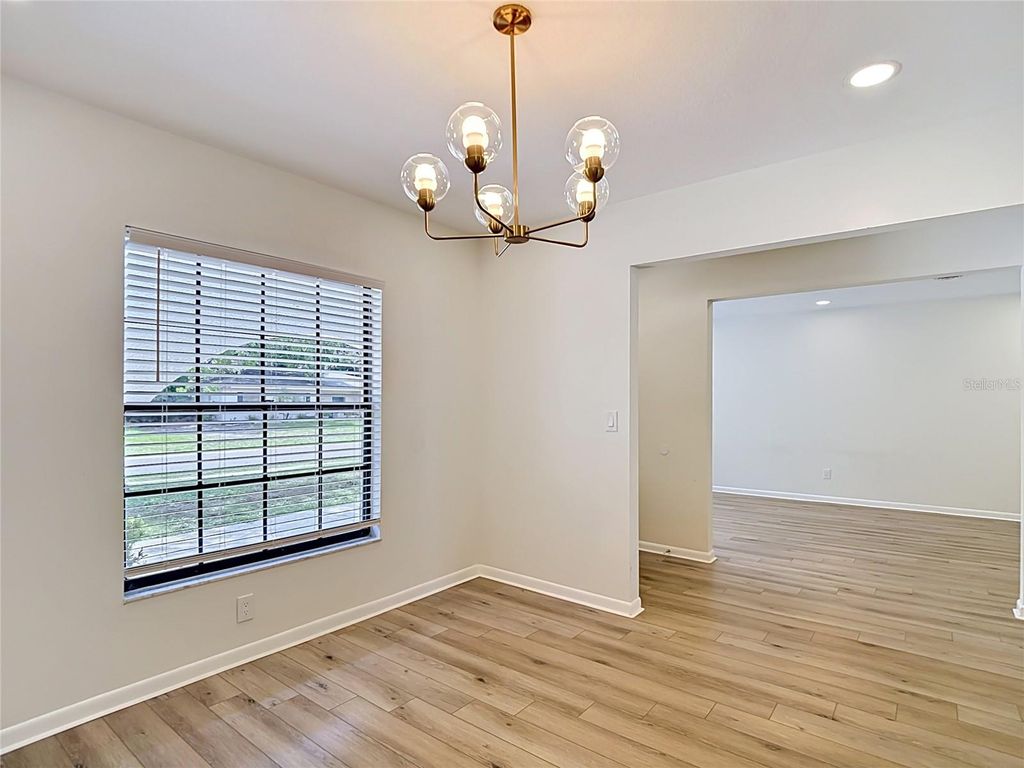 Image 21 of property listing at 4321 FOXGLEN LANE, Tampa, FL 33624