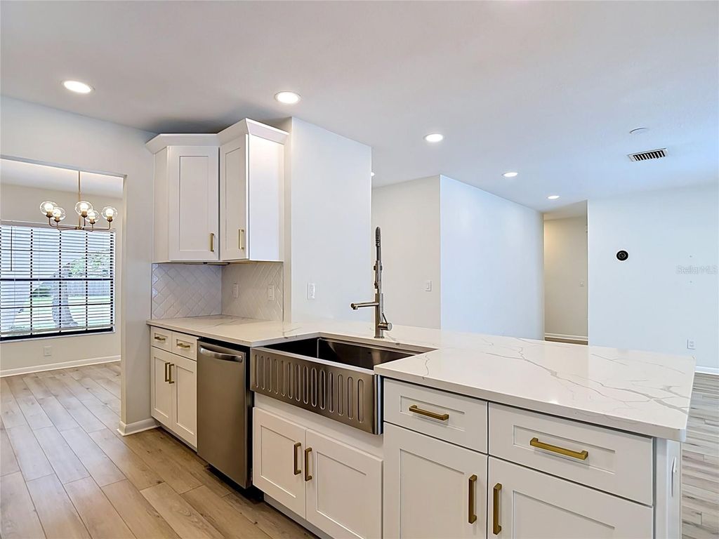Image 26 of property listing at 4321 FOXGLEN LANE, Tampa, FL 33624