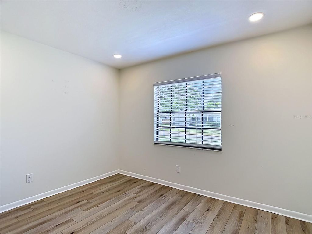 Image 47 of property listing at 4321 FOXGLEN LANE, Tampa, FL 33624