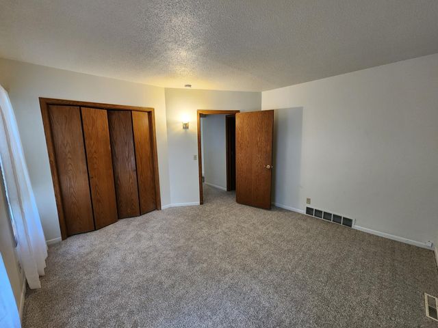 412 W 3rd Street, Monticello, MN 55362