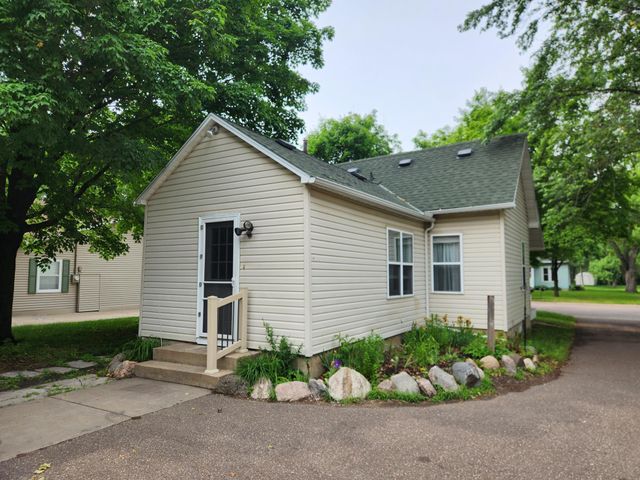 412 W 3rd Street, Monticello, MN 55362