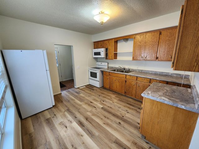 412 W 3rd Street, Monticello, MN 55362