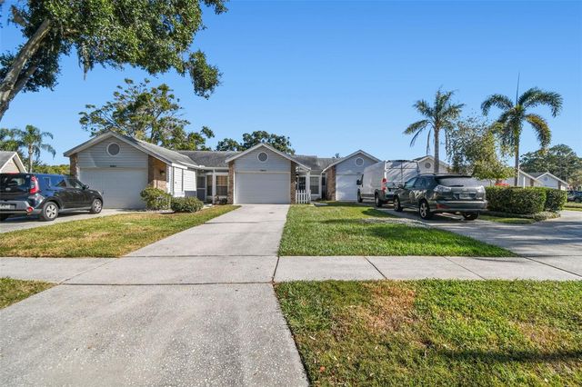 3088 GROVEWOOD BOULEVARD B, Palm Harbor, FL 34683